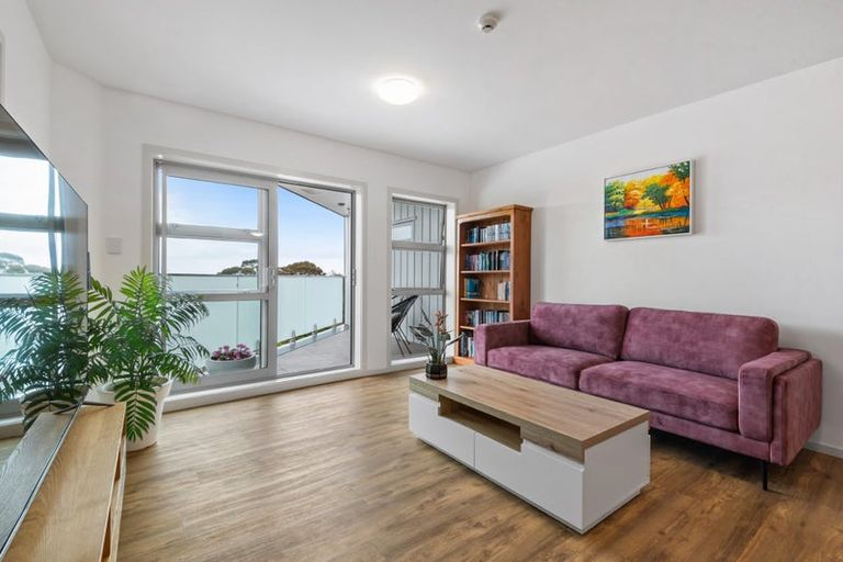 Photo of property in 4/270 Onewa Road, Birkenhead, Auckland, 0626