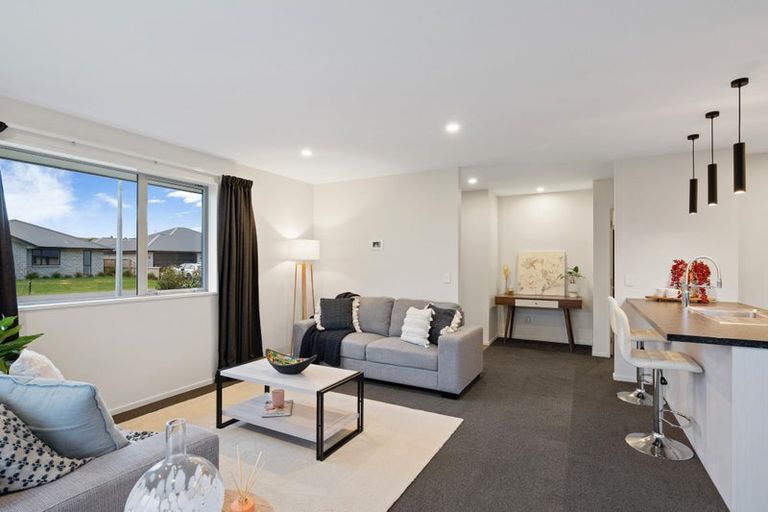 Photo of property in 34 Hilton Drive, Amberley, 7410