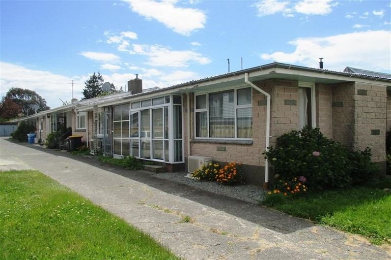 Photo of property in 6/483 Gloucester Street, Linwood, Christchurch, 8011