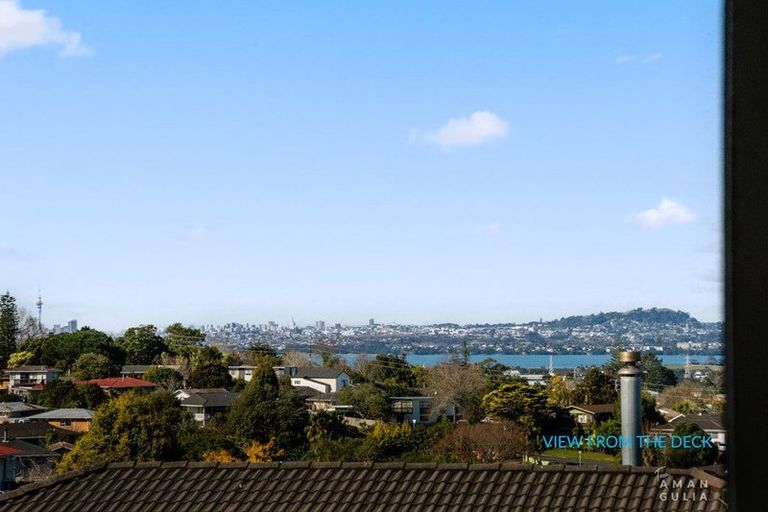 Photo of property in 207 Don Buck Road, Massey, Auckland, 0614