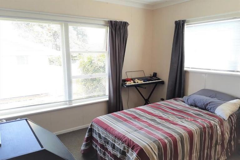 Photo of property in 17 Paterson Avenue, Pukekohe, 2120