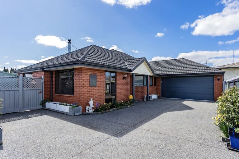 Photo of property in 19b Windsor Court, Rangiora, 7400
