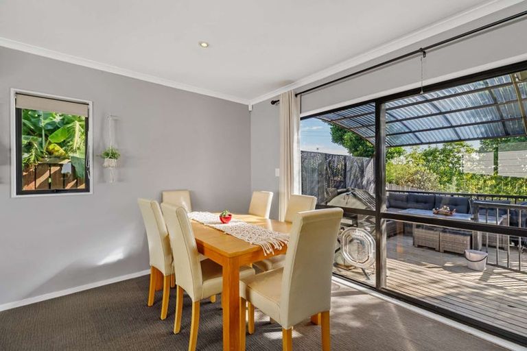 Photo of property in 52a Keegan Drive, Massey, Auckland, 0614