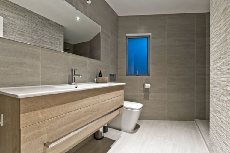 Photo of property in 91 Princes Street, Northcote Point, Auckland, 0627