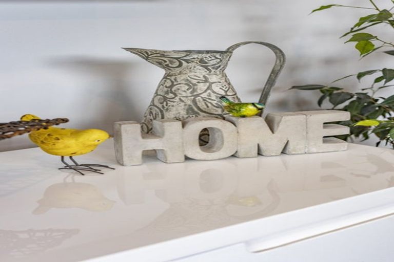 Photo of property in 18 Ellmers Street, Woodend, 7691