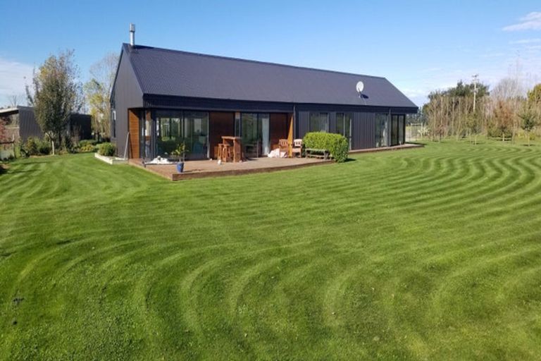 Photo of property in 48 Sherwood Road, Makikihi, Waimate, 7978