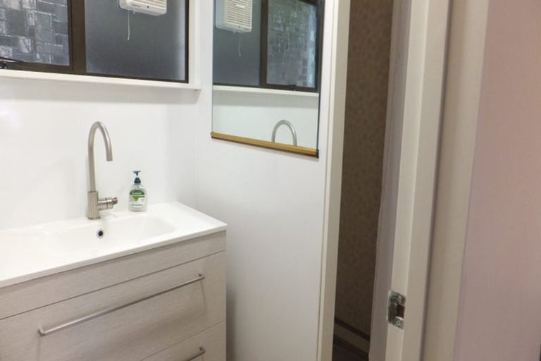 Photo of property in 2/14 Clementine Lane, Mount Pleasant, Christchurch, 8081