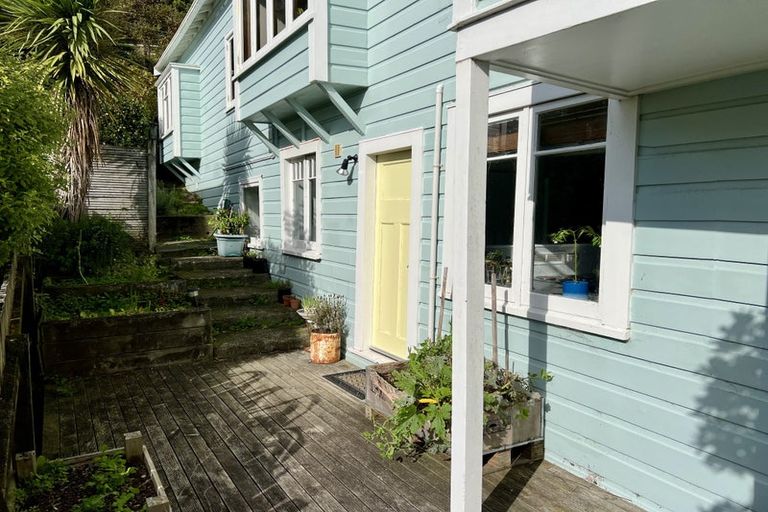 Photo of property in 26 Clarence Street, Brooklyn, Wellington, 6021