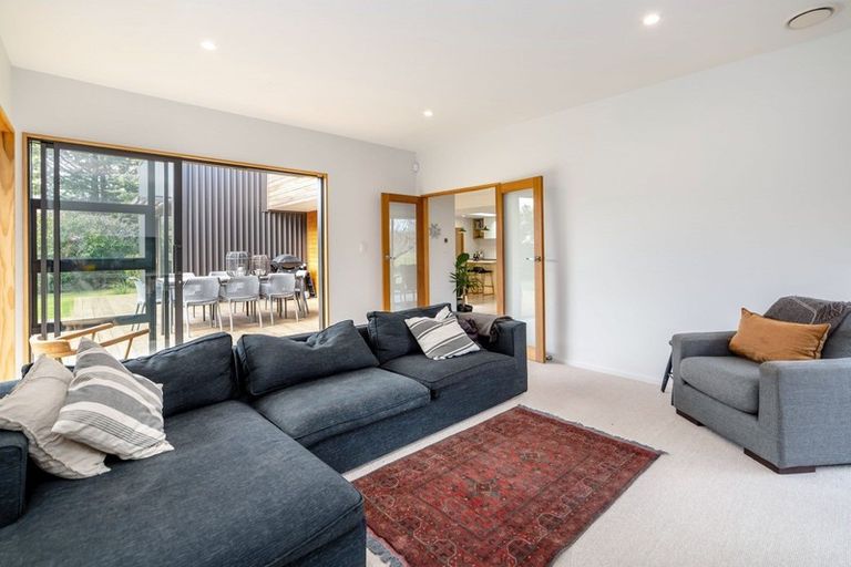 Photo of property in 68 Kuratawhiti Street, Greytown, 5712