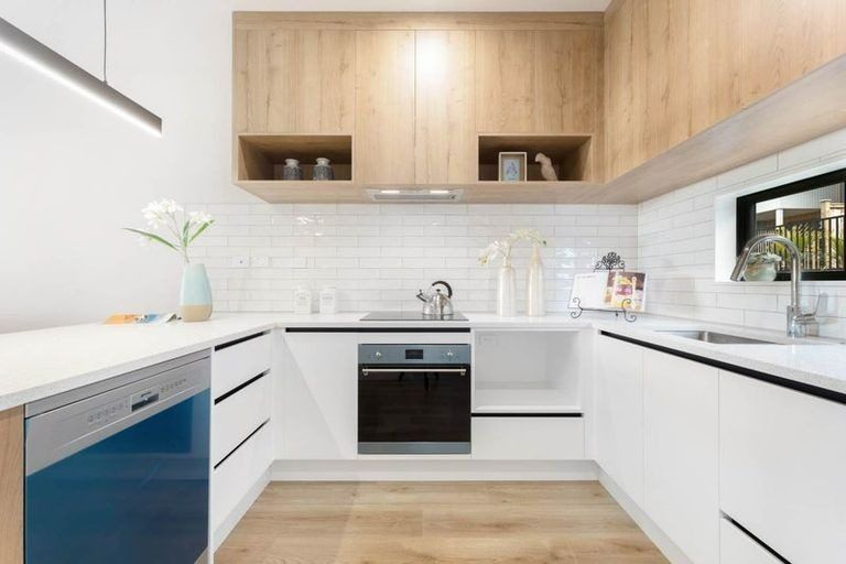 Photo of property in 7 Arura Place, Massey, Auckland, 0614