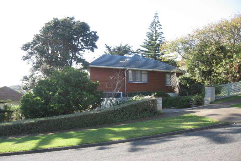 Photo of property in 13 Spur Grove, Titahi Bay, Porirua, 5022