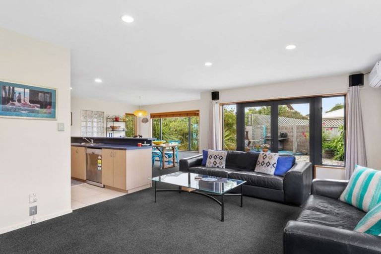 Photo of property in 11 Evenwood Place, Waimairi Beach, Christchurch, 8083