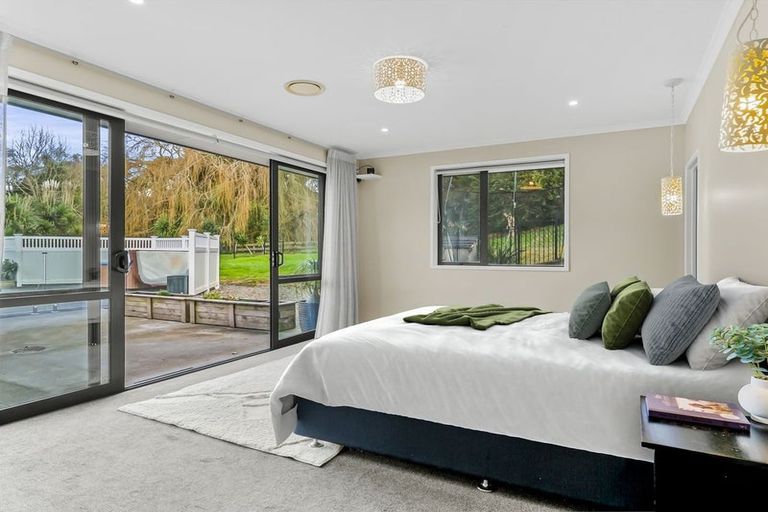 Photo of property in 2d Country Club Lane, Waiuku, 2123