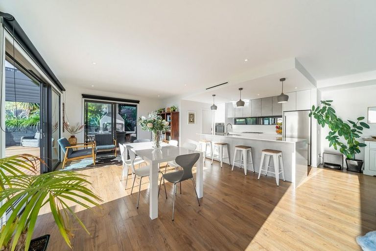 Photo of property in 13 Manapouri Lane, Aotea, Porirua, 5024