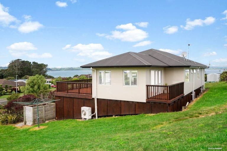 Photo of property in 21 Omana Avenue, Shelly Beach, Helensville, 0874