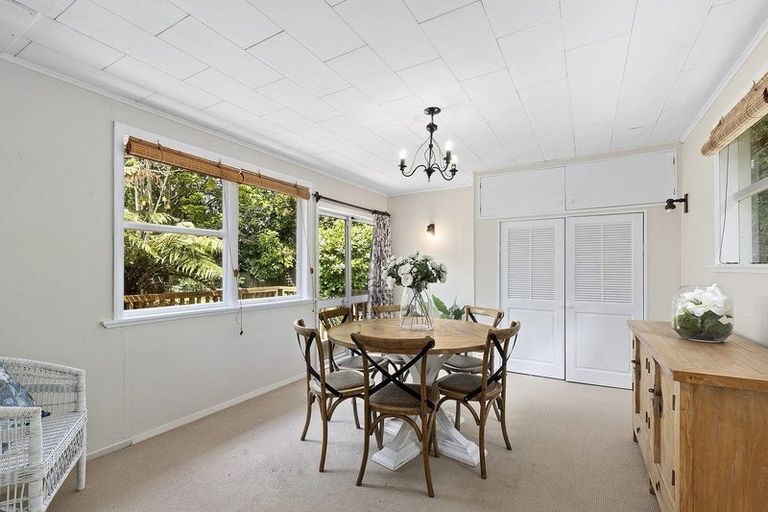 Photo of property in 6 Muri Road, Pukerua Bay, 5026