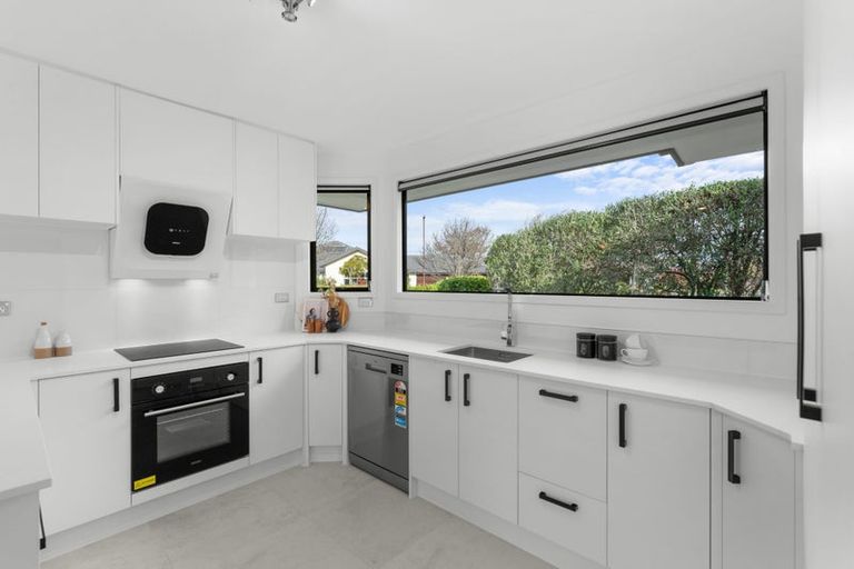 Photo of property in 15 Birchwood Close, Prebbleton, 7604