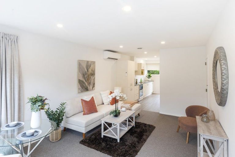 Photo of property in 2/5 Pitt Place, St Albans, Christchurch, 8014