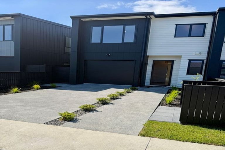Photo of property in 9/299 Te Taruna Drive, Wainui, 0932