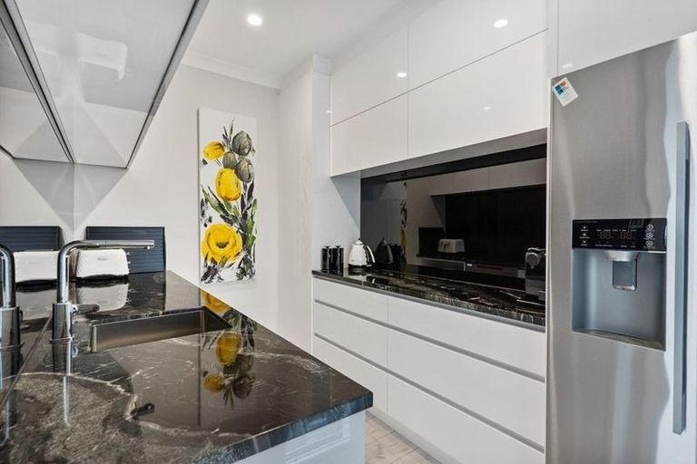 Photo of property in 57 Bayvista Drive, Karaka, Papakura, 2113