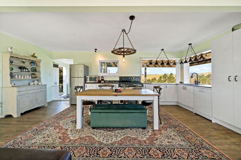 Photo of property in 1132a Old North Road, Helensville, Waimauku, 0882