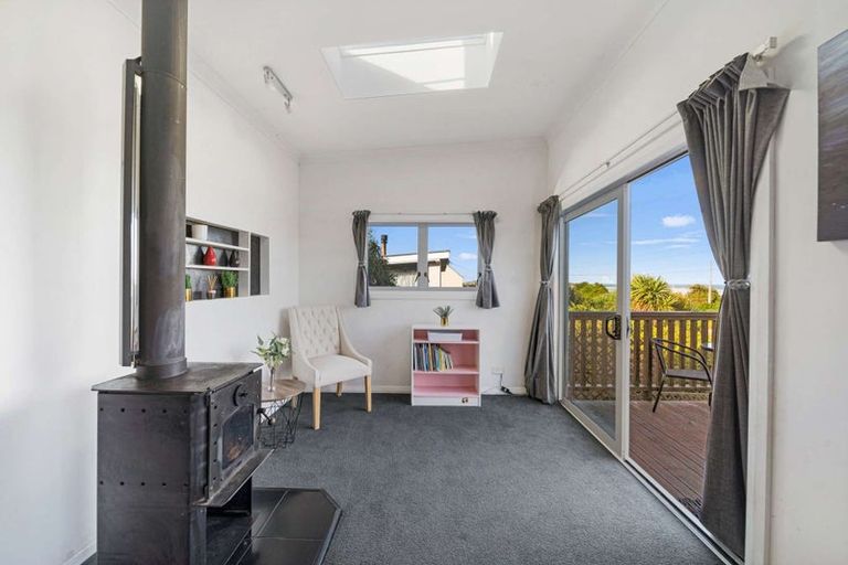 Photo of property in 1400 Taieri Mouth Road, Taieri Mouth, Brighton, 9091