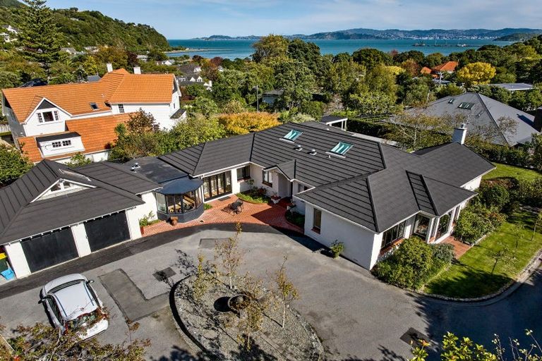 Photo of property in 68 Cheviot Road, Lowry Bay, Lower Hutt, 5013