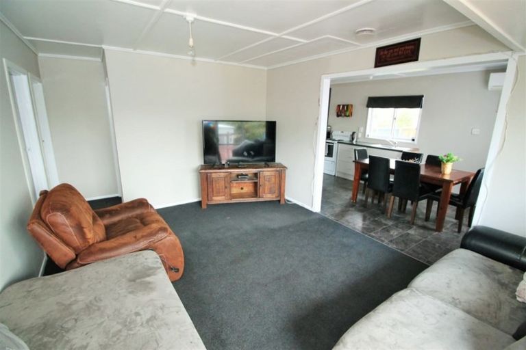 Photo of property in 17 Carrington Crescent, Tokoroa, 3420