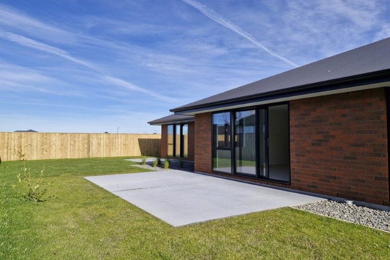 Photo of property in 72 Turuturu Road, Hawera, 4674