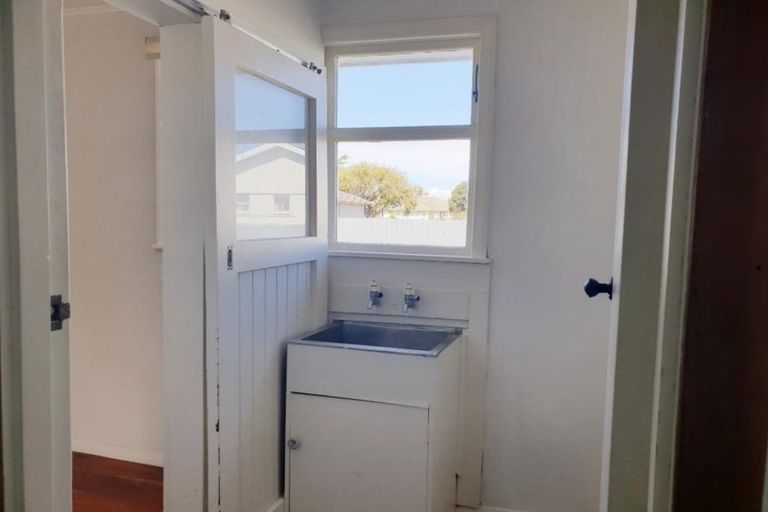 Photo of property in 65 Cottrell Crescent, Onekawa, Napier, 4110