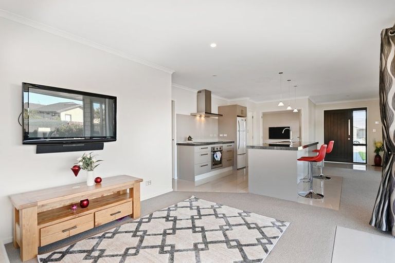 Photo of property in 76 Ledbury Drive, Rolleston, 7615