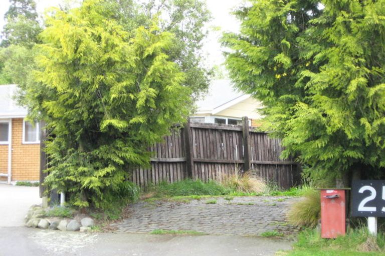 Photo of property in 63 Newnham Street, Rangiora, 7400