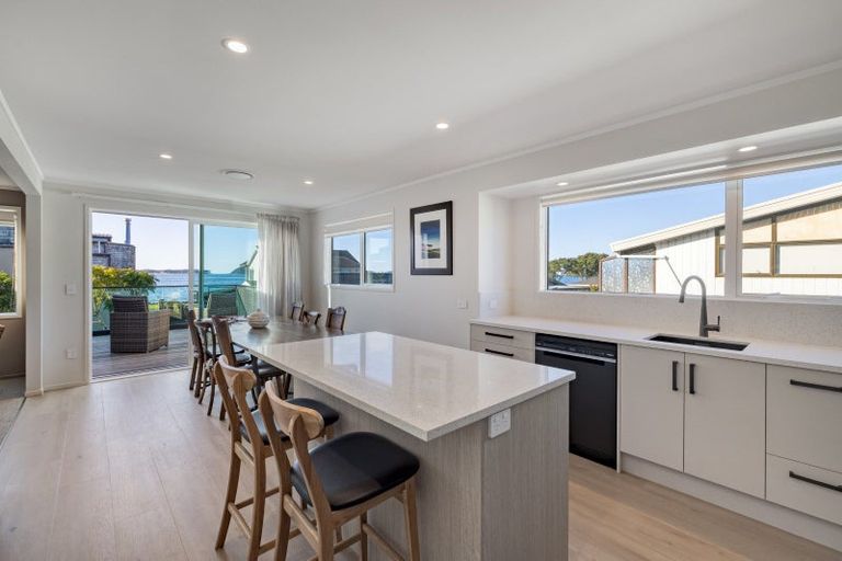 Photo of property in 10 Seaway Terrace, Otumoetai, Tauranga, 3110