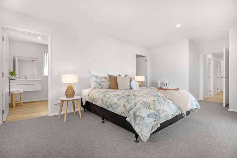 Photo of property in 8 Evan Tasman Lane, Waiuku, 2123