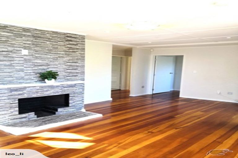 Photo of property in 245 Great North Road, Henderson, Auckland, 0612