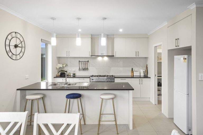 Photo of property in 4 Sujuan Close, Cambridge, 3434