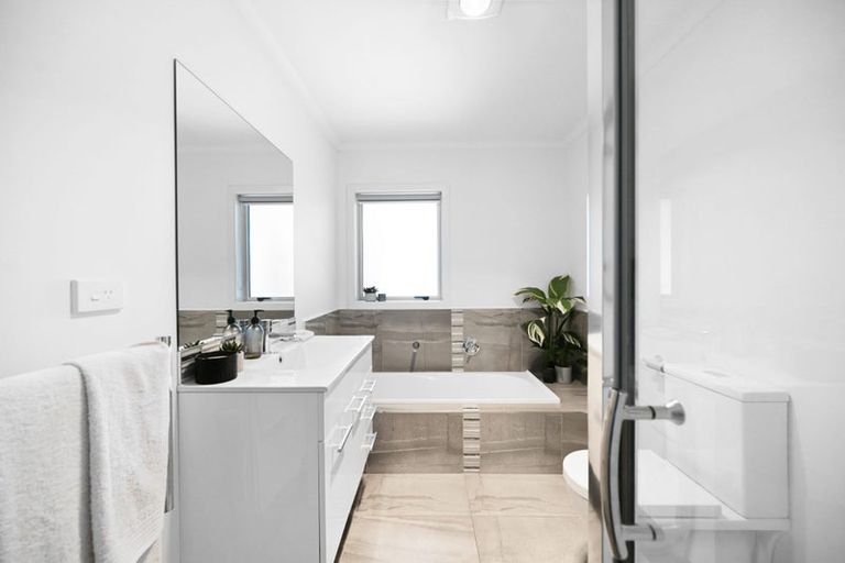 Photo of property in 10 Charlotte Crescent, Dinsdale, Hamilton, 3204