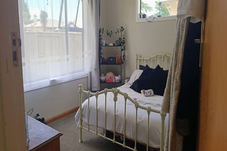 Photo of property in 49 Burns Avenue, Takaro, Palmerston North, 4412