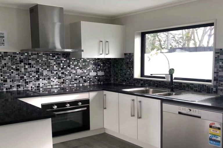 Photo of property in 31 Colombo Road, Waiuku, 2123