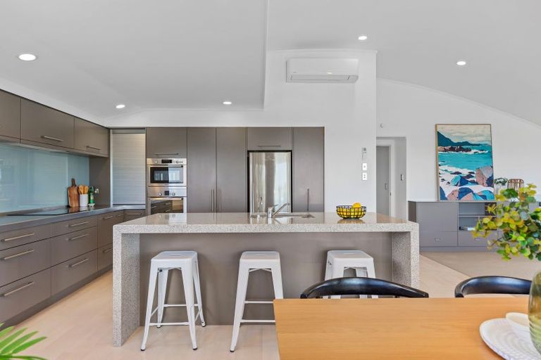 Photo of property in 1008 Papamoa Beach Road, Papamoa Beach, Papamoa, 3118
