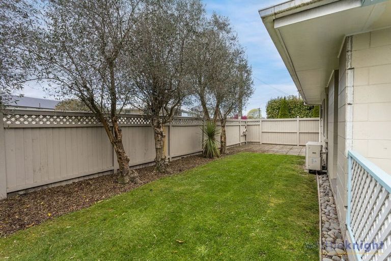 Photo of property in 1/259 Wairakei Road, Bryndwr, Christchurch, 8053
