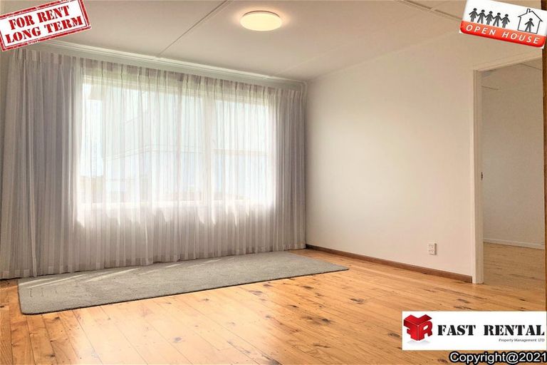 Photo of property in 83 Red Beach Road, Red Beach, 0932