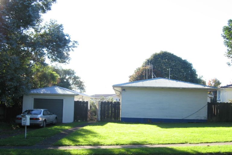 Photo of property in 37 Cobham Crescent, Tokoroa, 3420