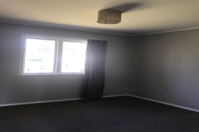 Photo of property in 5 Kerry Place, Papakura, 2110