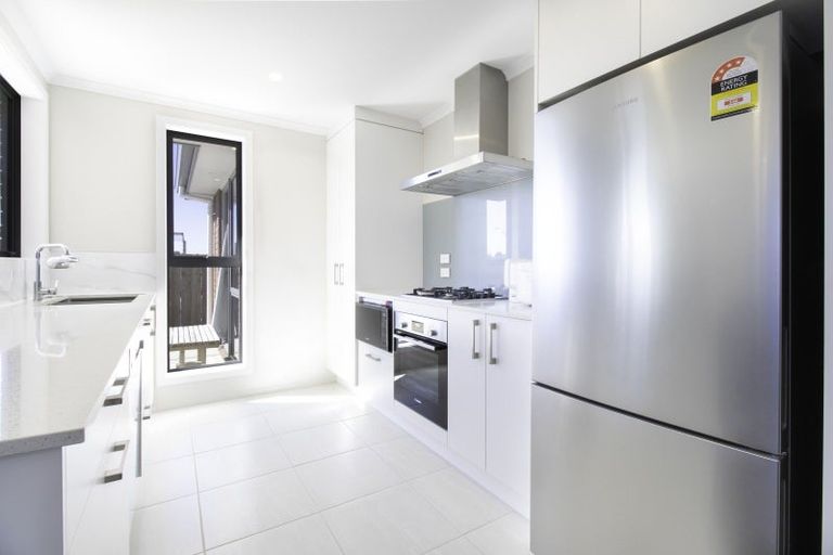 Photo of property in 82 Pragma Rise, Huntington, 3210