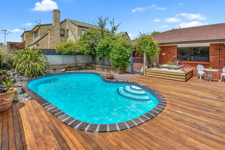 Photo of property in 1 Talga Court, Conifer Grove, Takanini, 2112