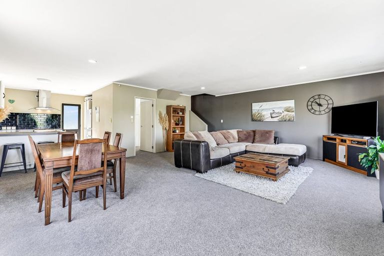 Photo of property in 30 Banbury Crescent, Fairfield, Hamilton, 3214
