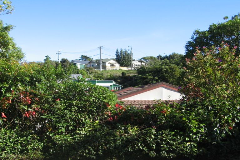Photo of property in 61f1 Delhi Crescent, Khandallah, Wellington, 6035