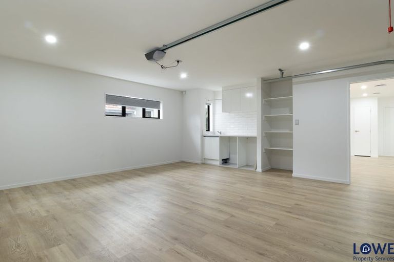 Photo of property in 33 Clendon Avenue, Papatoetoe, Auckland, 2025