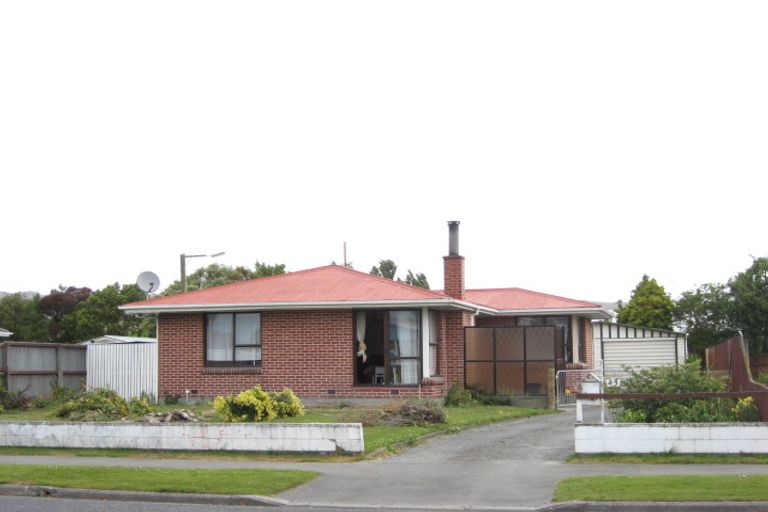 Photo of property in 43 Compton Street, Woolston, Christchurch, 8062